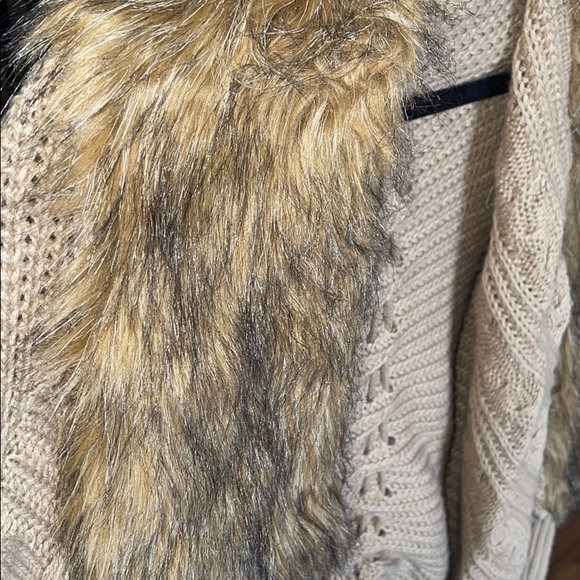 Faux Fur Brown Sweater - Picture 2 of 4